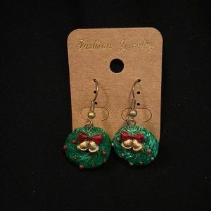 Christmas Wreath Earrings 💚